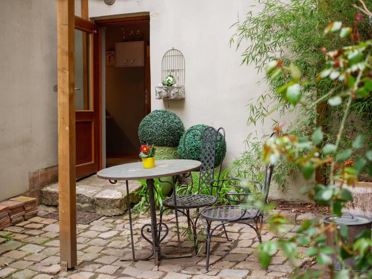 Romantic Nest Under Prague Castle מראה חיצוני תמונה